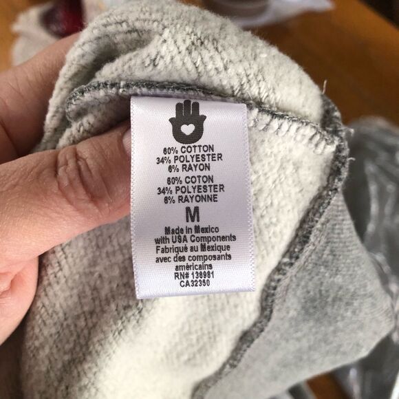 NWT Spiritual Gangster Classic Monogram Crew Neck Sweatshirt Heather Gray Size M - Picture 12 of 14